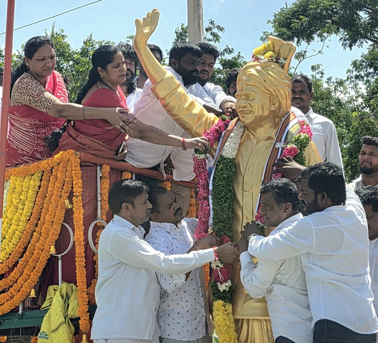 *రైతు గుండెల్లో చిరస్థాయిగా మహానేత వైఎస్ఆర్*