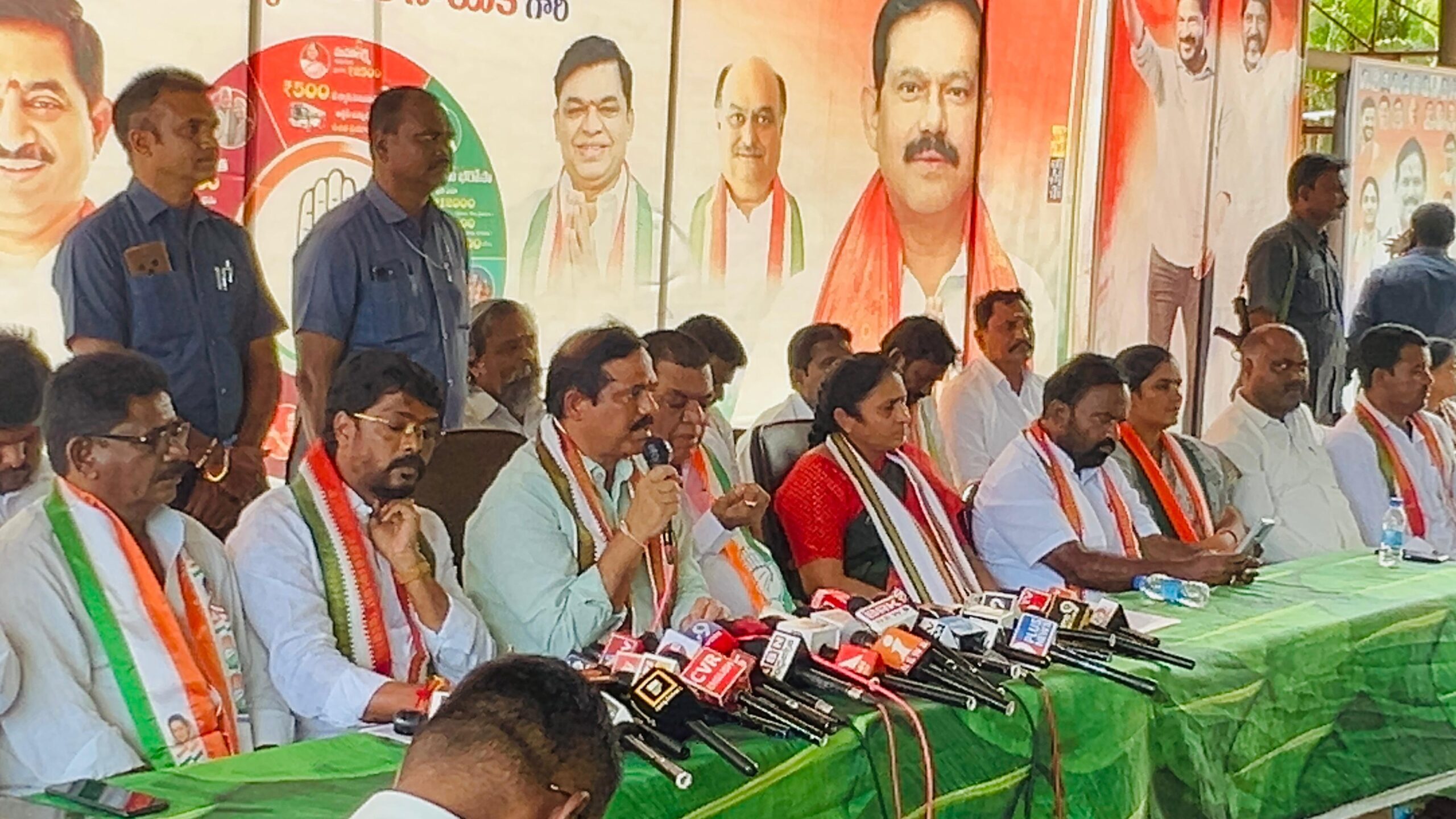 అభివృద్ధికి కేరాఫ్ కాంగ్రెస్ : ఎంపీ అభివృద్ధికి కేరాఫ్ కాంగ్రెస్ : ఎంపీ