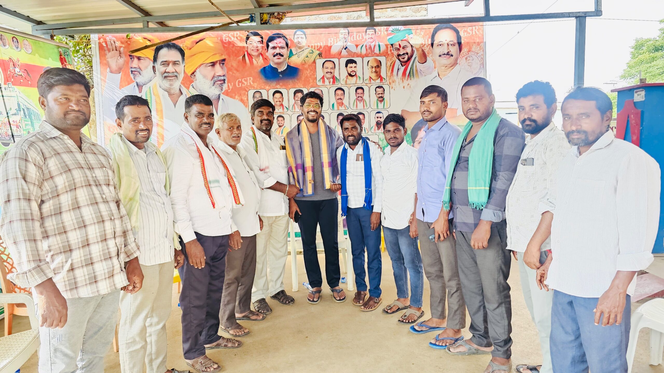 జల్లే యాకాంబరం ఆధ్వర్యంలో చిలువేరు సమ్మయ్య గౌడ్‌కు ఘన సన్మానం