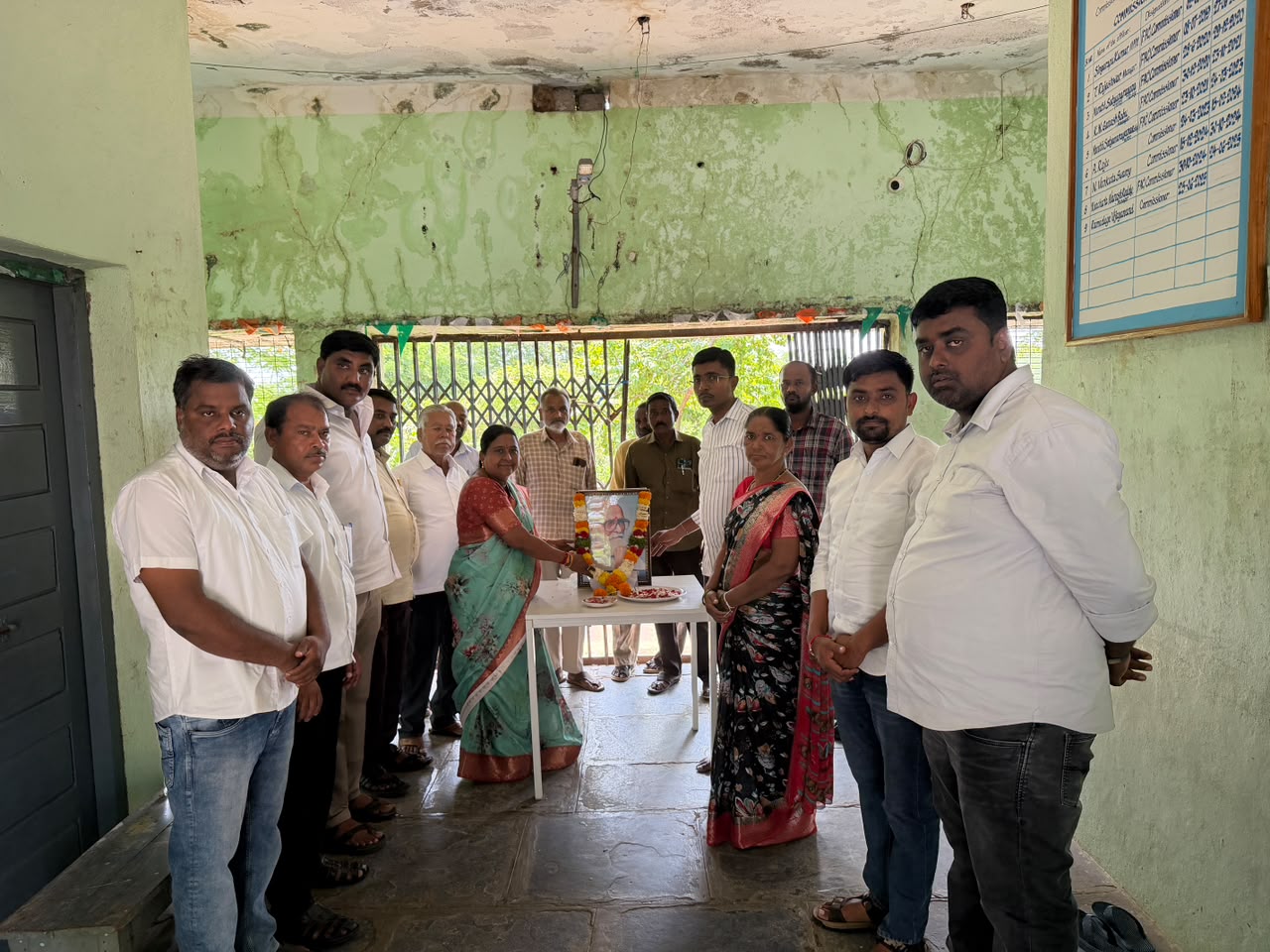 ప్రజాకవి కాళోజీకి ఘన నివాళులు
