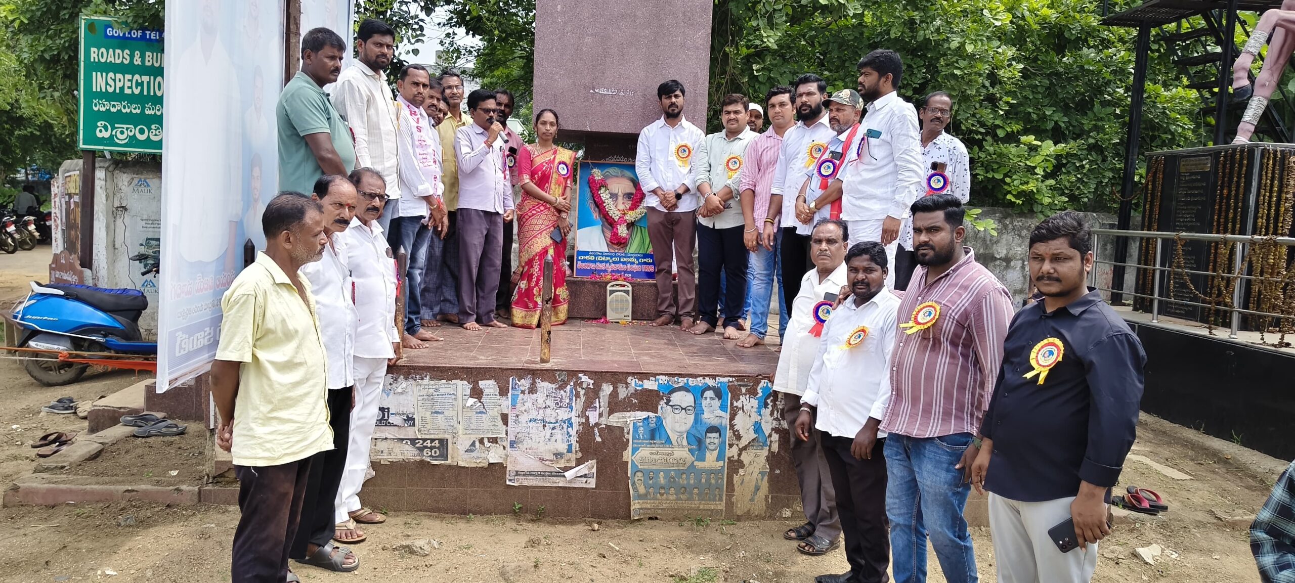ఐలమ్మ పోరాట స్ఫూర్తిని ఆదర్శంగా తీసుకోవాలి ఐలమ్మ పోరాట స్ఫూర్తిని ఆదర్శంగా తీసుకోవాలి