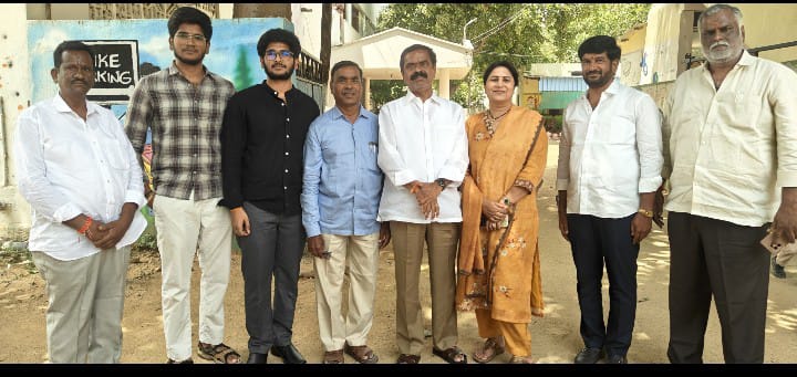 ఎంబిబిఎస్ సాధించిన మాజీ జడ్పిటిసి కుమారుడు అఖిల్ గౌడ్ ఎంబిబిఎస్ సాధించిన మాజీ జడ్పిటిసి కుమారుడు అఖిల్ గౌడ్