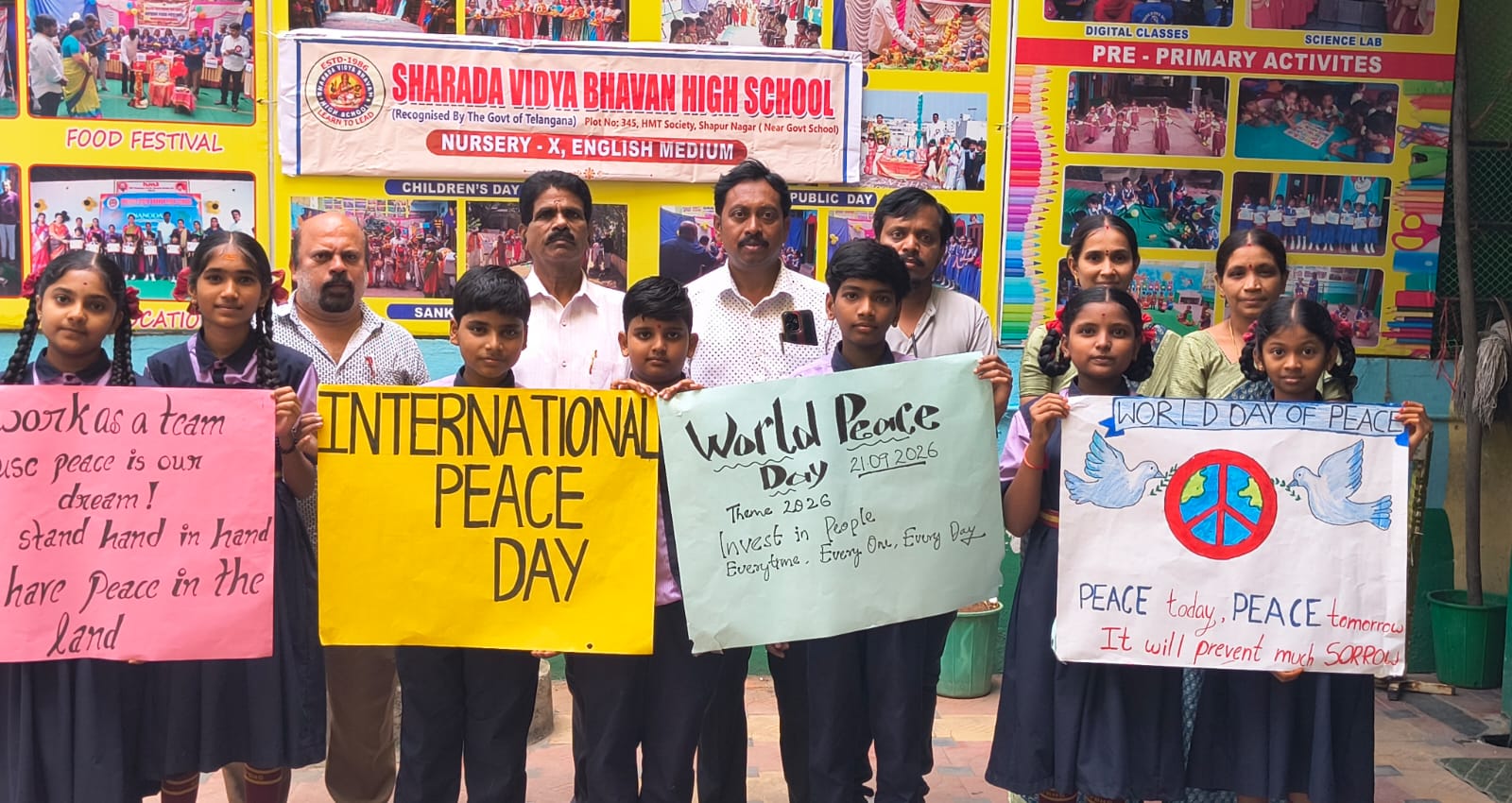 ప్రపంచ శాంతి దినోత్సవం సందర్బంగా షాపూర్ నగర్ డివిజన్ న్యూ ఎల్ బి నగర్ లోని శారదా విద్యా భవన్ హై స్కూల్ లో అవగాహన కార్యక్రమం నిర్వహించారు. ప్రపంచ శాంతి దినోత్సవం సందర్బంగా షాపూర్ నగర్ డివిజన్ న్యూ ఎల్ బి నగర్ లోని శారదా విద్యా భవన్ హై స్కూల్ లో అవగాహన కార్యక్రమం నిర్వహించారు.