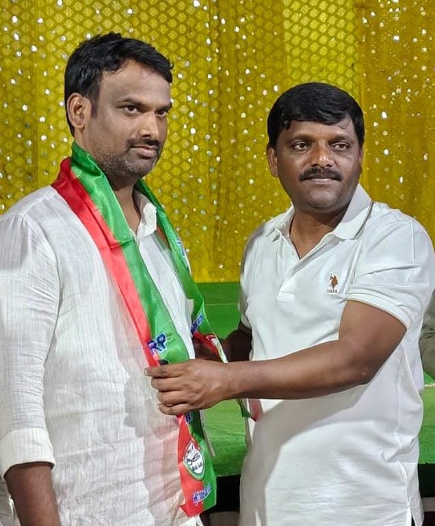తెలంగాణ రాజ్యాధికార పార్టీ టి ఆర్ పి ఫరుక్ నగర్ మండల అధ్యక్షుడిగా ఆవ జగన్ తెలంగాణ రాజ్యాధికార పార్టీ టి ఆర్ పి ఫరుక్ నగర్ మండల అధ్యక్షుడిగా ఆవ జగన్