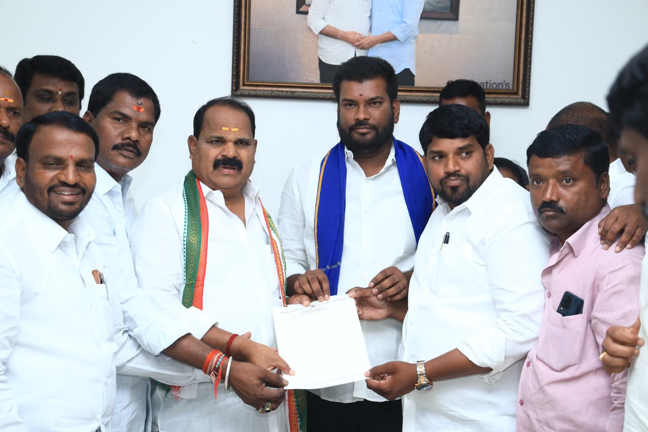 *దళితుల అభివృధి కోసం* *అహర్నిశలు కృషి చేయాలి*