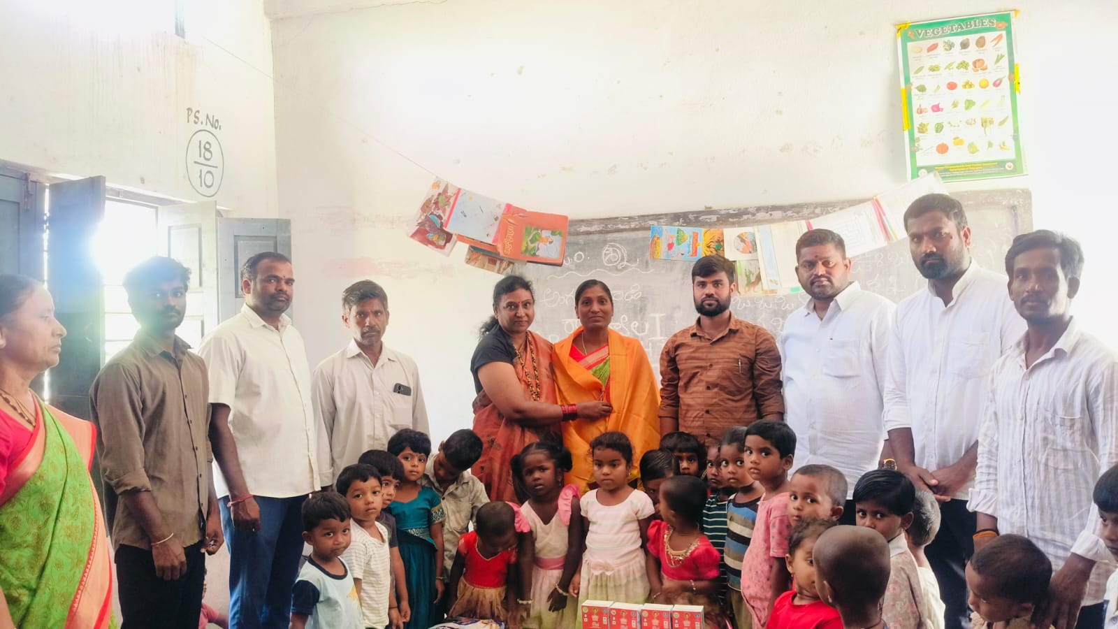 ప్రధానమంత్రి సేవా సంకల్ప్ అభియాన్లో భాగంగా అంగన్వాడీ, ఆశా వర్కర్లకు ఘన సన్మానం ప్రధానమంత్రి సేవా సంకల్ప్ అభియాన్లో భాగంగా అంగన్వాడీ, ఆశా వర్కర్లకు ఘన సన్మానం