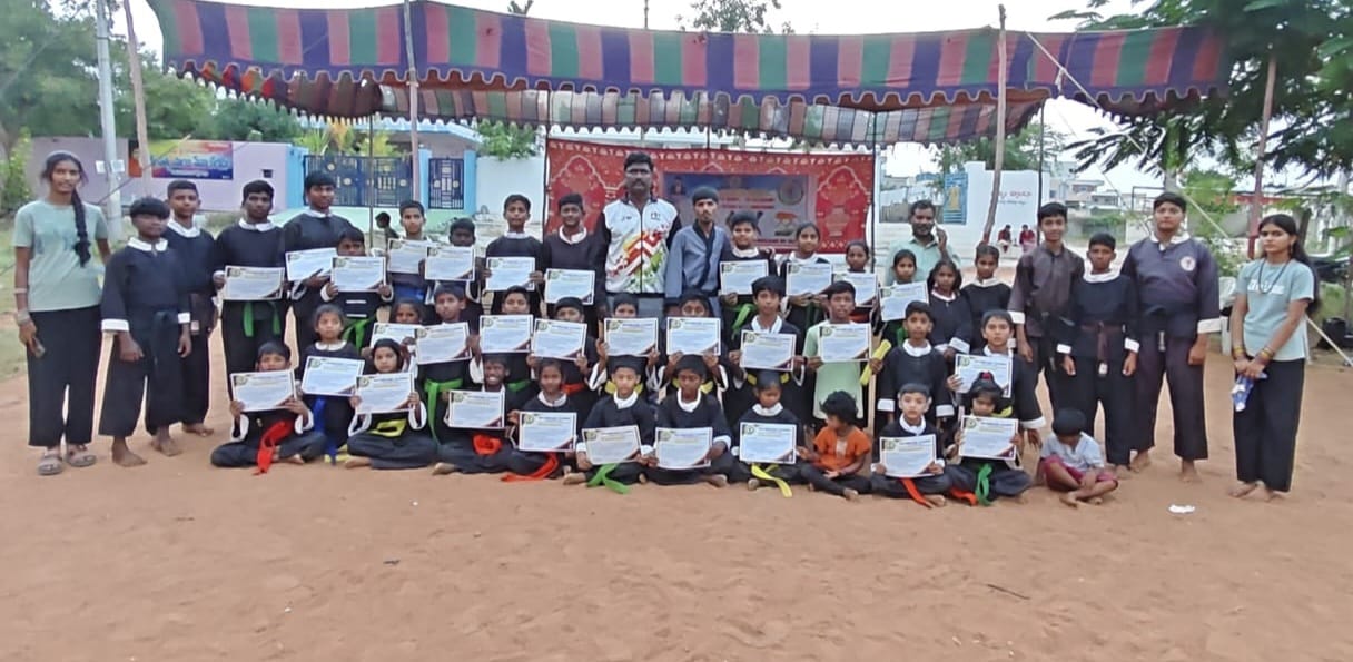 దేశ భవిష్యత్తు యువత చేతుల్లోనే ఉంది దేశ భవిష్యత్తు యువత చేతుల్లోనే ఉంది