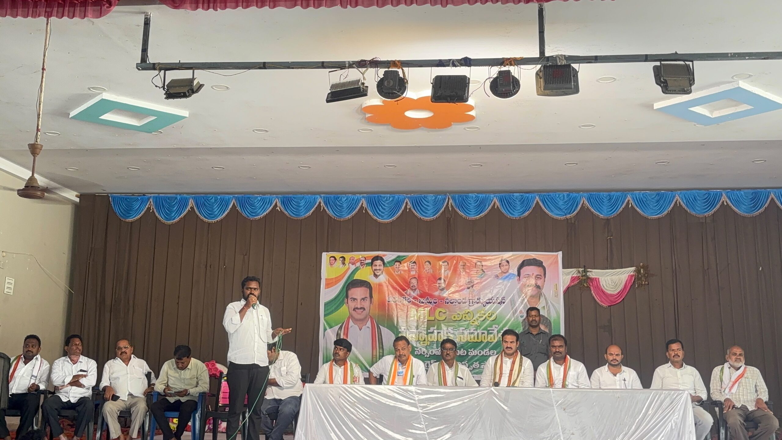 పట్టభద్రుల ఎమ్మెల్సీ అభ్యర్థి గెలుపు కోసం కృషి చేయాలి: